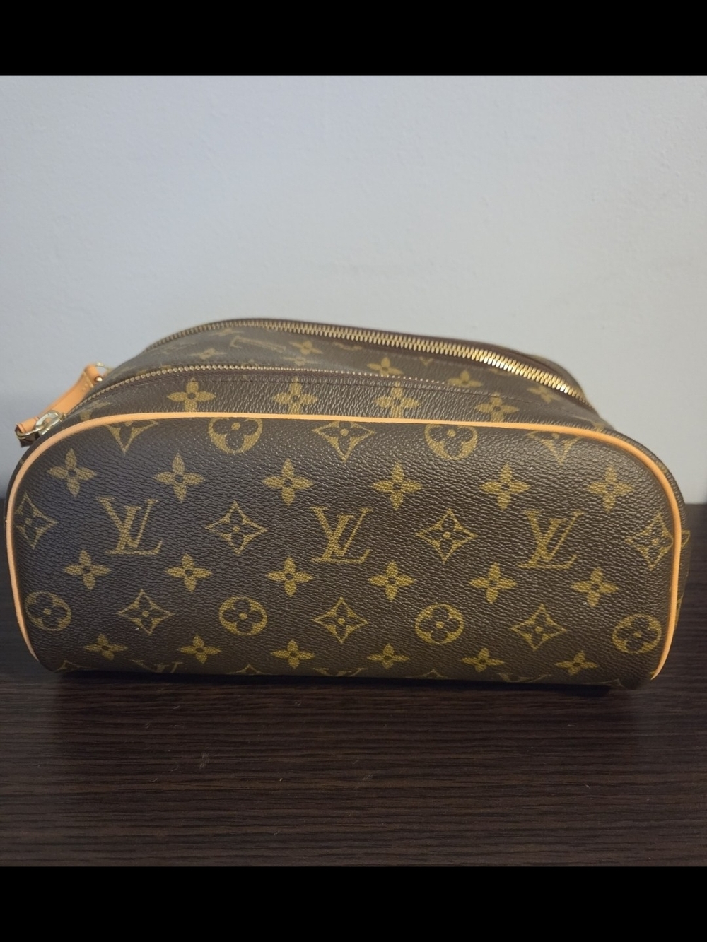 Louis Vuitton Dopp Kit Toilet Pouch Like New Authentic - Picture 2 of 14